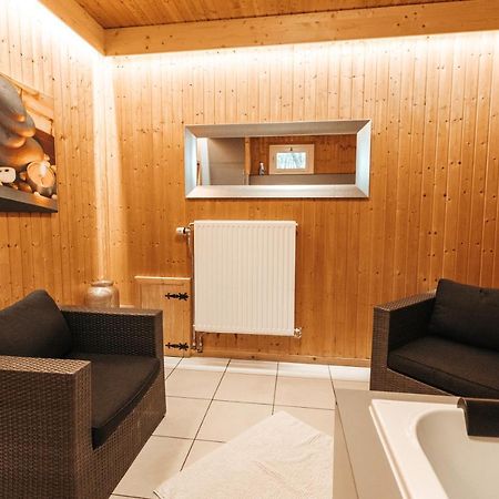 Villa Le Loup Gris - 35 Pers - Vue-Wellness, Butgenbach-Malmedy Esterno foto