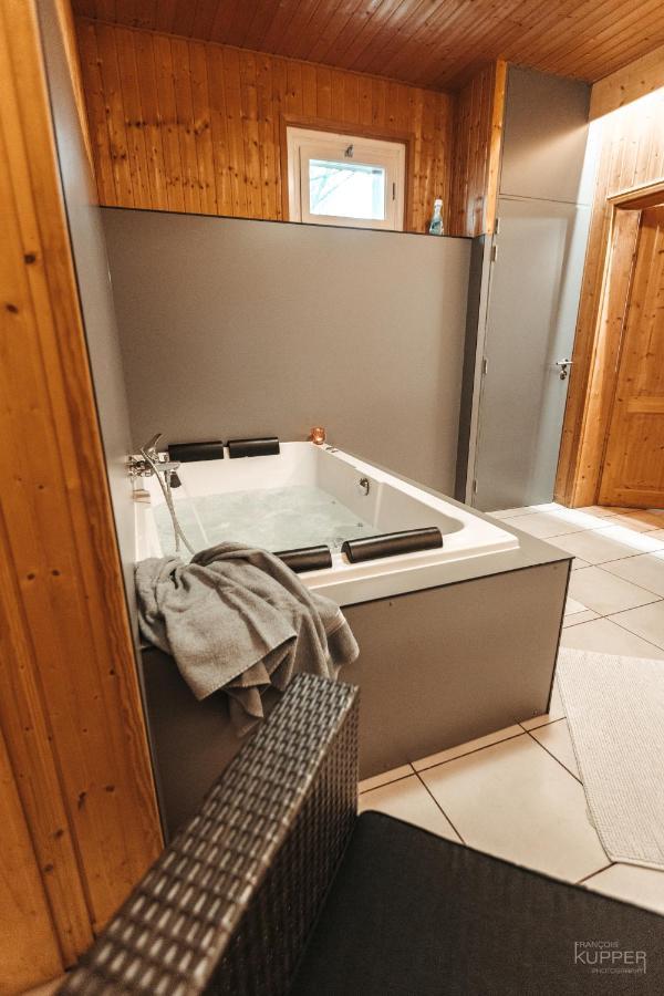Villa Le Loup Gris - 35 Pers - Vue-Wellness, Butgenbach-Malmedy Esterno foto